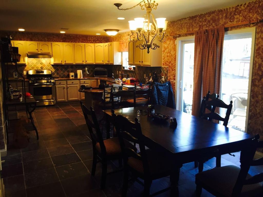 Holiday home Poconos Harmony Jackfrost Pocono Raceway Camelback Mount Airy *