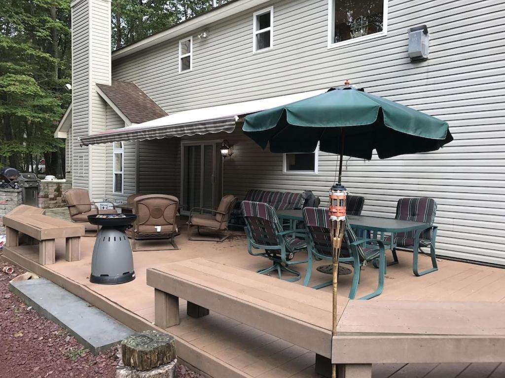Poconos Harmony Jackfrost Pocono Raceway Camelback Mount Airy Holiday home Albrightsville
