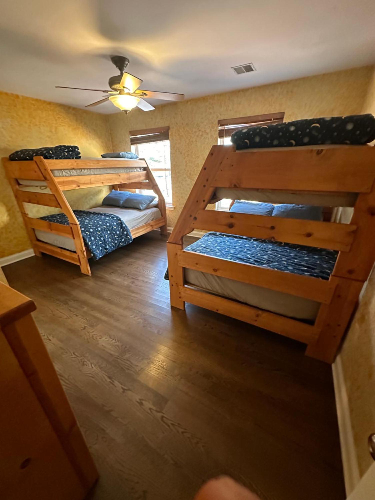 Poconos Harmony Jackfrost Pocono Raceway Camelback Mount Airy Holiday home *